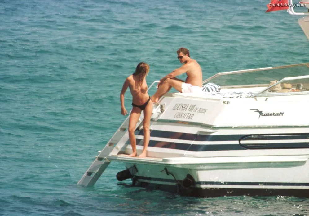 Elle Macpherson photo 6 of 75