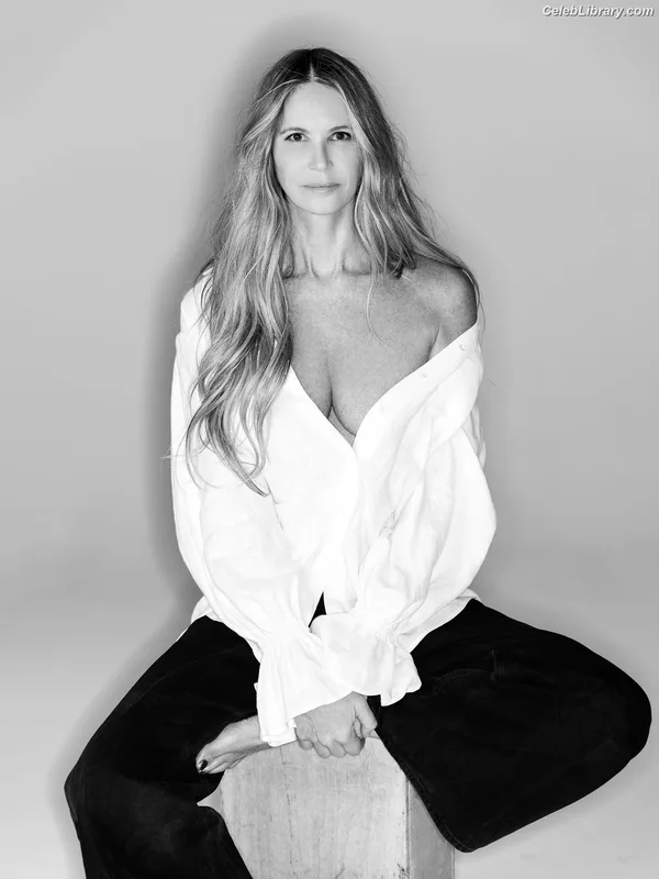 Elle Macpherson photo 19 of 74