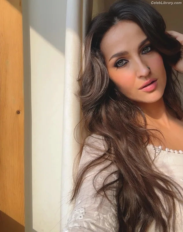 Elli Avram photo 4 of 8