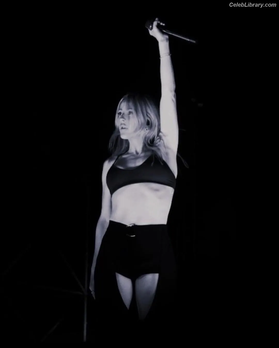 Ellie Goulding photo 20 of 487