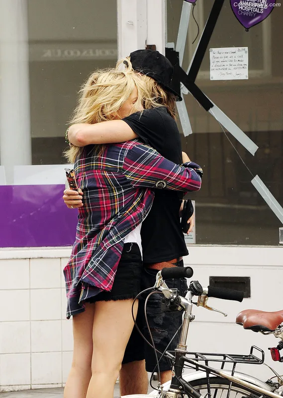 Ellie Goulding photo 5 of 488