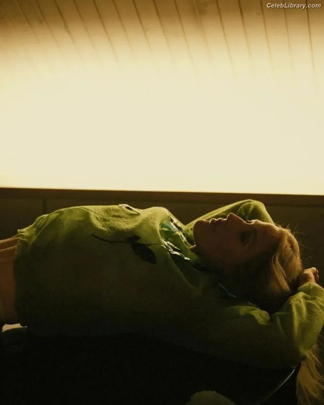 Ellie Goulding photo 6 of 488