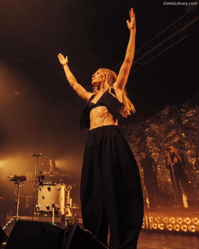 Ellie Goulding photo 11 of 488