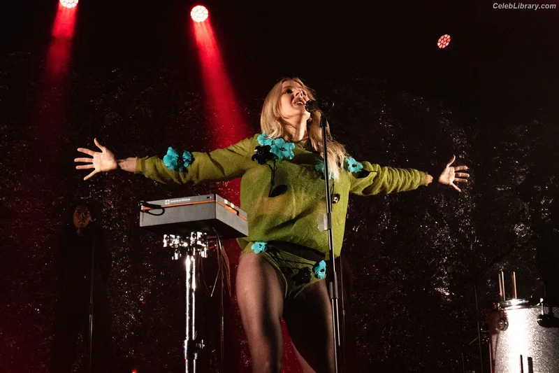 Ellie Goulding photo 16 of 488
