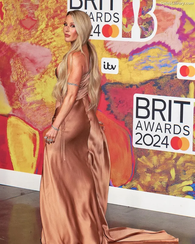Ellie Goulding photo 1 of 488