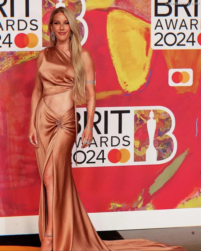 Ellie Goulding photo 3 of 488