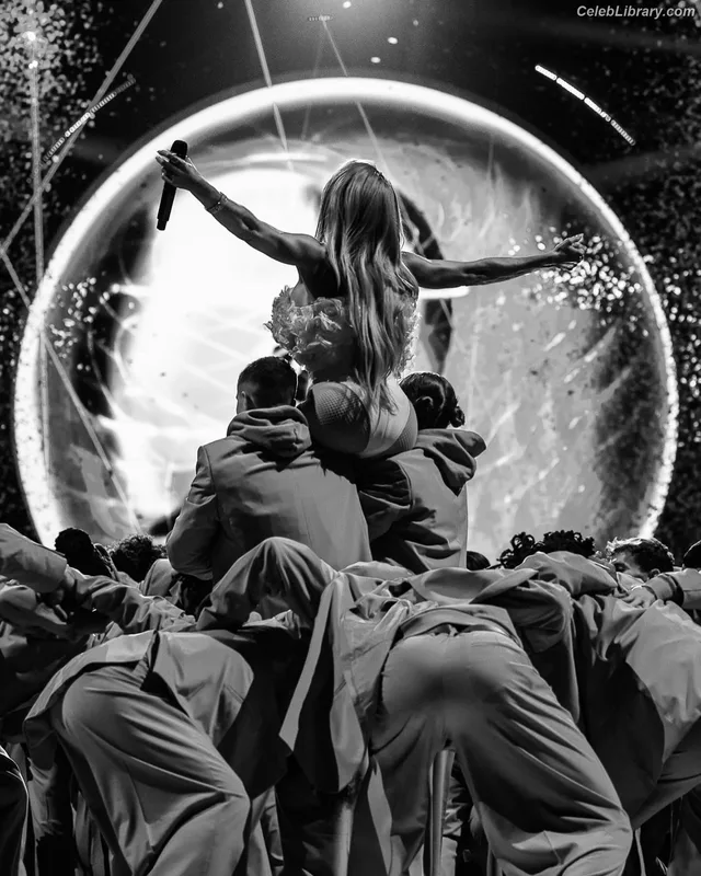 Ellie Goulding photo 5 of 488