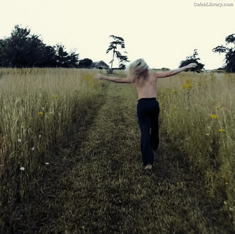 Ellie Goulding photo 23 of 488