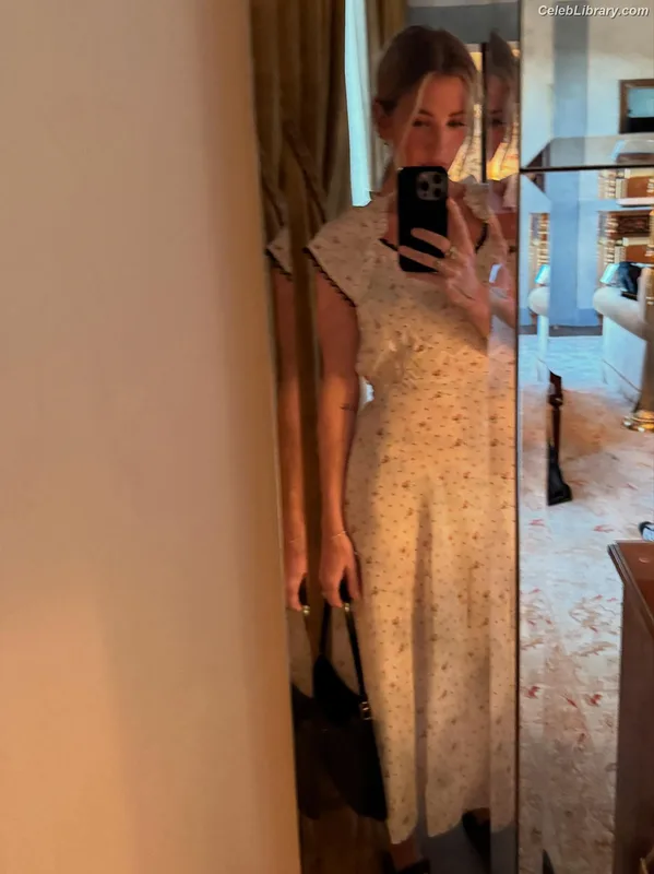 Ellie Goulding photo 13 of 488