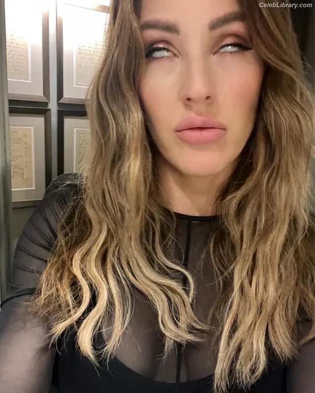 Ellie Goulding photo 10 of 488