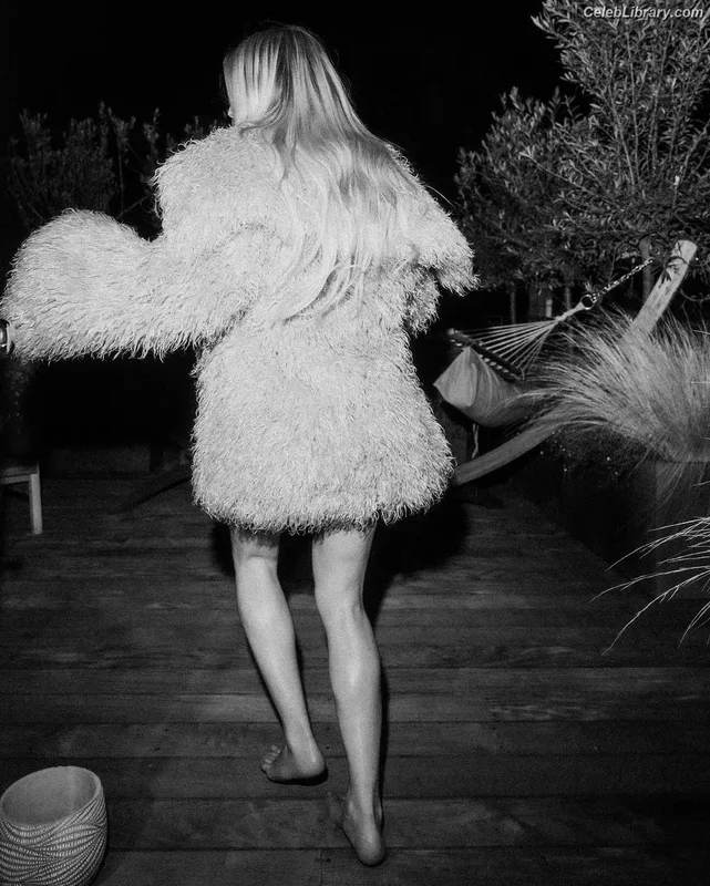 Ellie Goulding photo 16 of 488