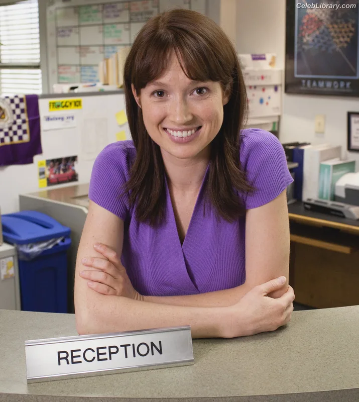 Ellie Kemper photo 16 of 99