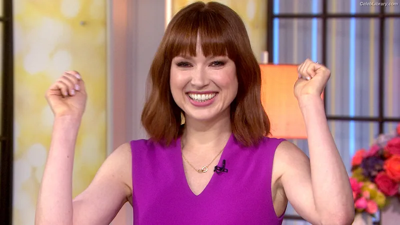 Ellie Kemper photo 14 of 99