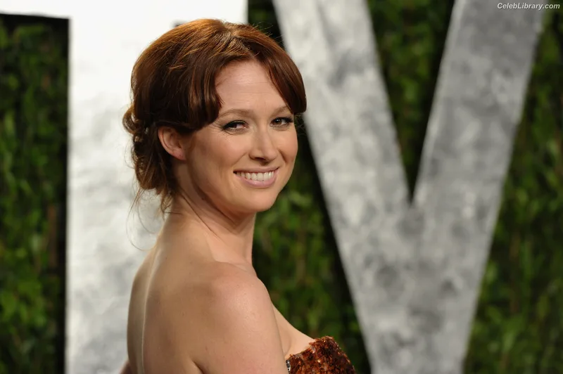 Ellie Kemper photo 20 of 99
