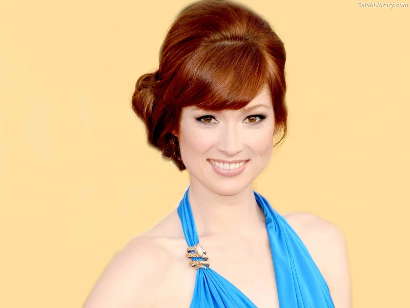Ellie Kemper photo 20 of 99