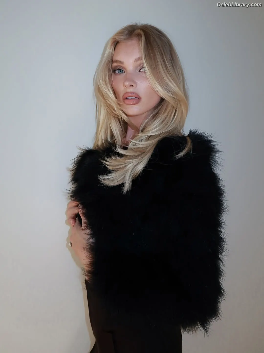 Elsa Hosk photo 3 of 1595
