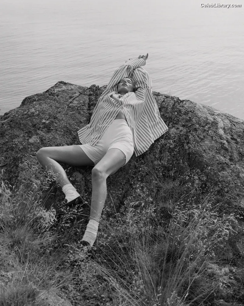 Elsa Hosk photo 19 of 1595