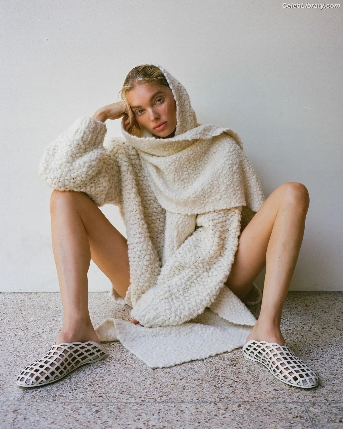 Elsa Hosk photo 10 of 1595