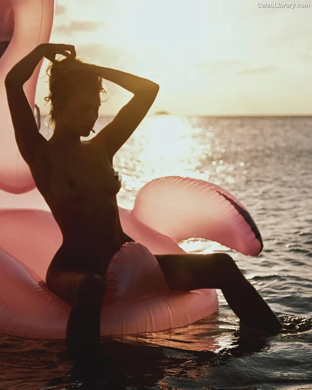 Elsa Hosk photo 15 of 1572