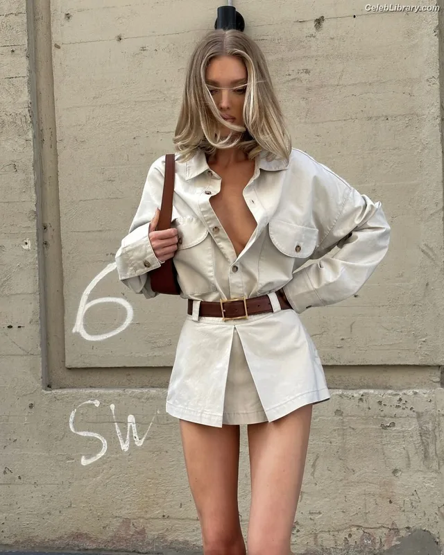 Elsa Hosk photo 15 of 1572