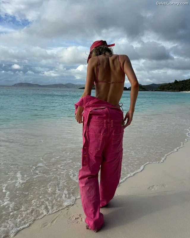 Elsa Hosk photo 24 of 1572