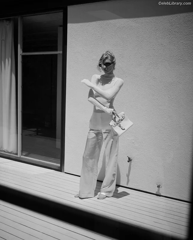 Elsa Hosk photo 5 of 1572