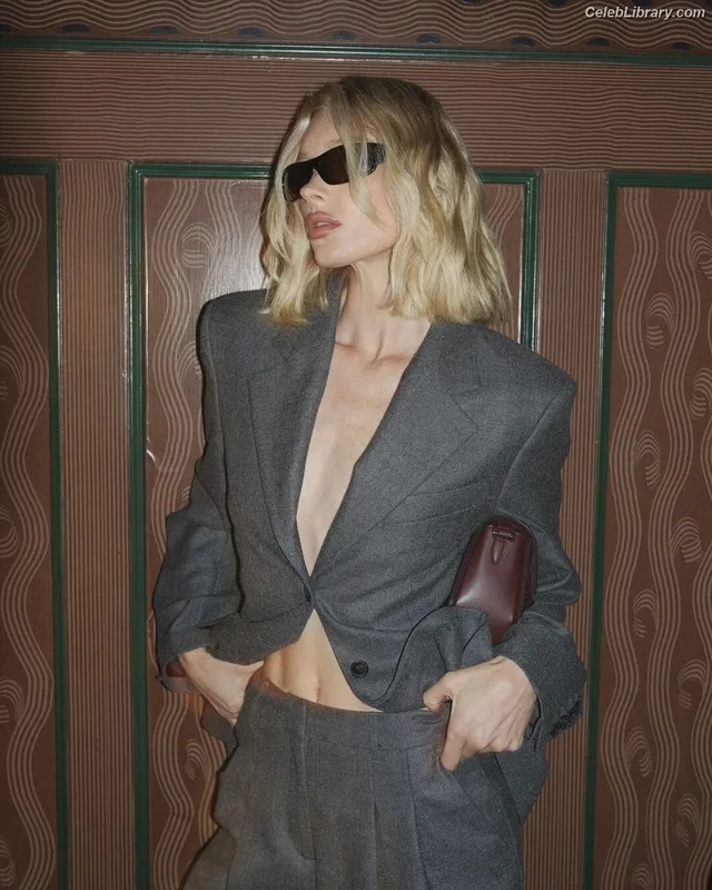 Elsa Hosk photo 23 of 1572