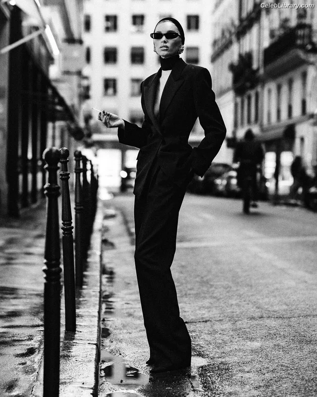 Elsa Hosk photo 10 of 1572