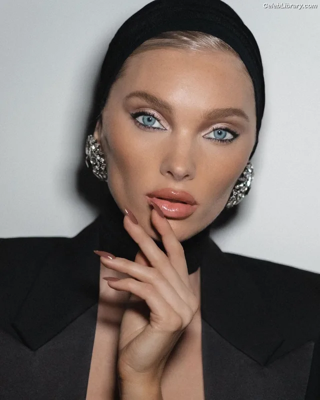 Elsa Hosk photo 17 of 1572