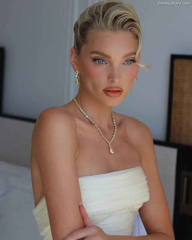 Elsa Hosk photo 17 of 1572