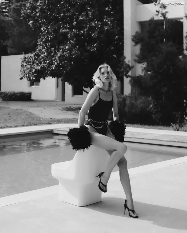Elsa Hosk photo 23 of 1572