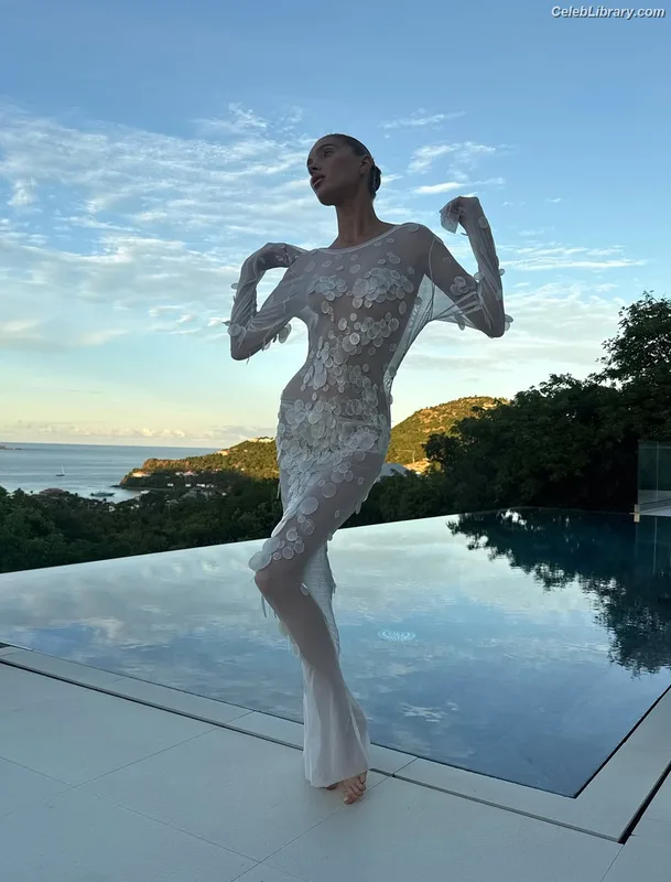 Elsa Hosk photo 1 of 1572