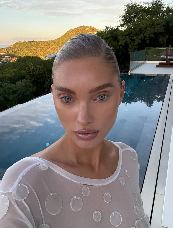 Elsa Hosk photo 2 of 1572