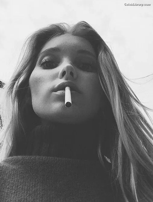 Elsa Hosk photo 1 of 1572