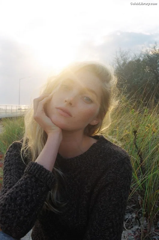 Elsa Hosk photo 17 of 1572