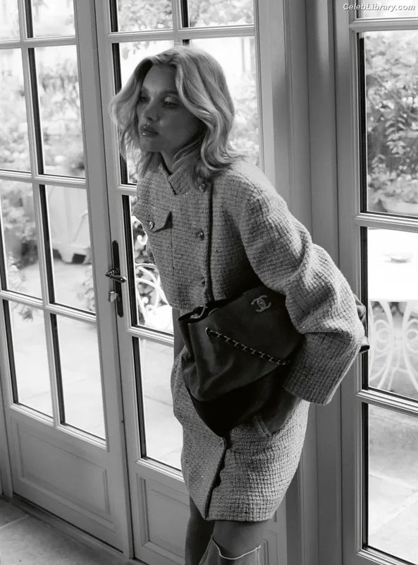Elsa Hosk photo 24 of 1572