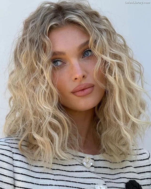 Elsa Hosk photo 24 of 1572