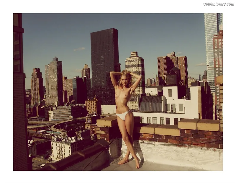 Elsa Hosk photo 10 of 1572