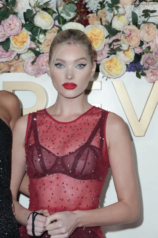 Elsa Hosk photo 5 of 1572