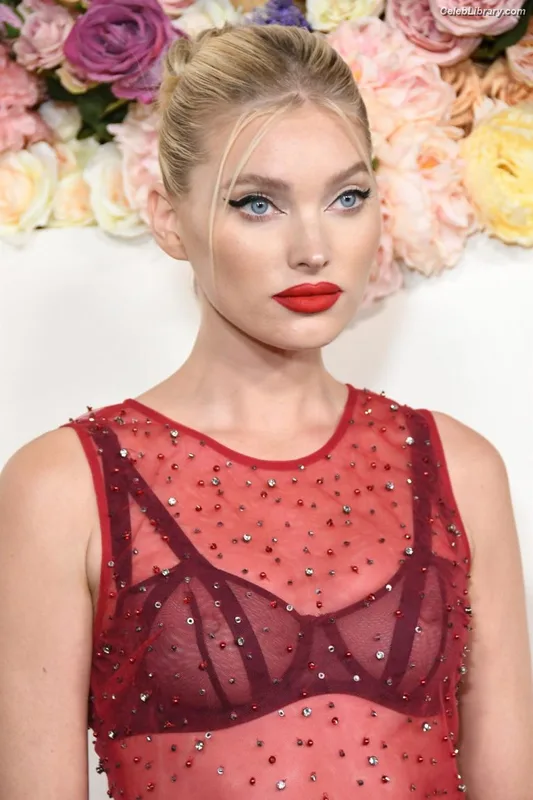 Elsa Hosk photo 7 of 1572