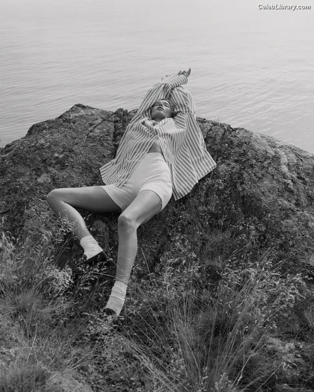 Elsa Hosk photo 16 of 1572