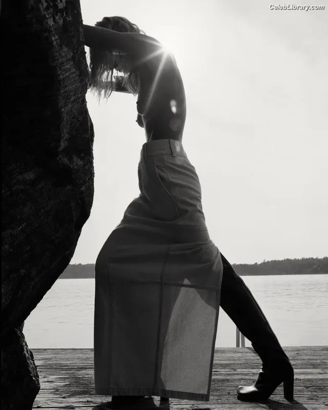 Elsa Hosk photo 9 of 1572