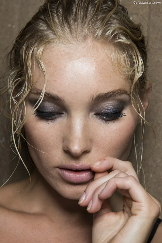 Elsa Hosk photo 21 of 1572