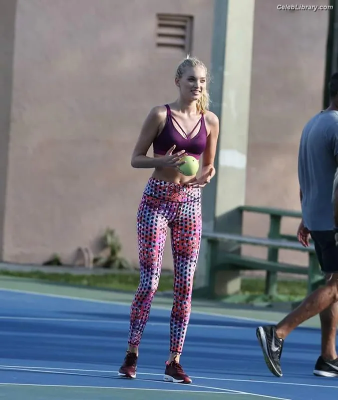 Elsa Hosk photo 15 of 1572