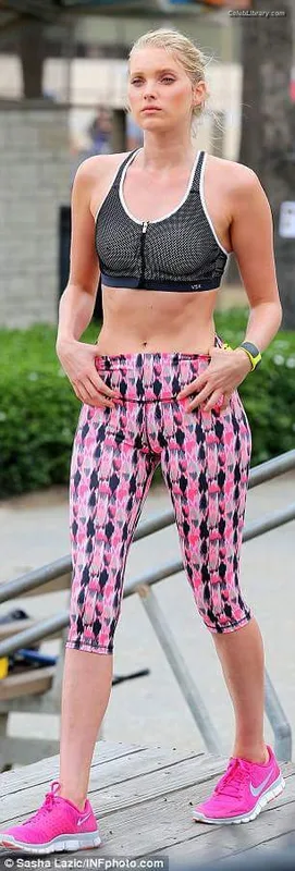 Elsa Hosk photo 2 of 1572