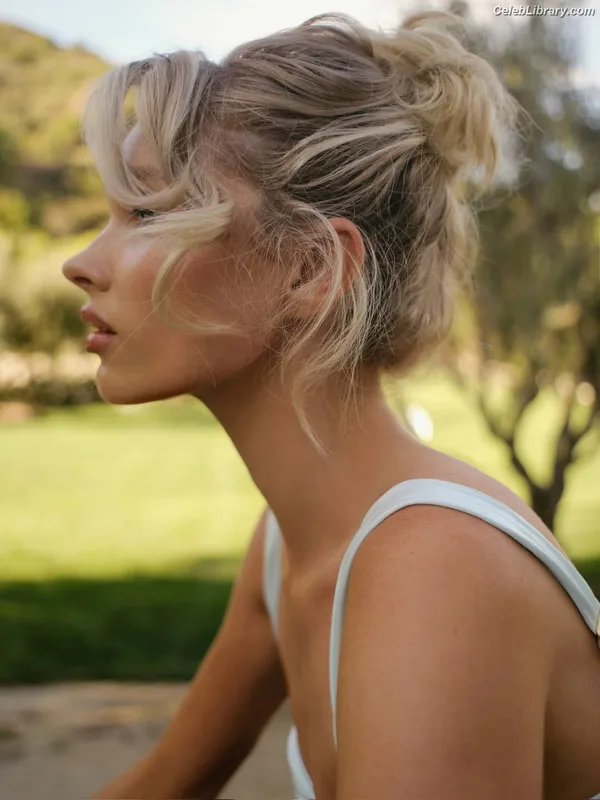 Elsa Hosk photo 10 of 1572