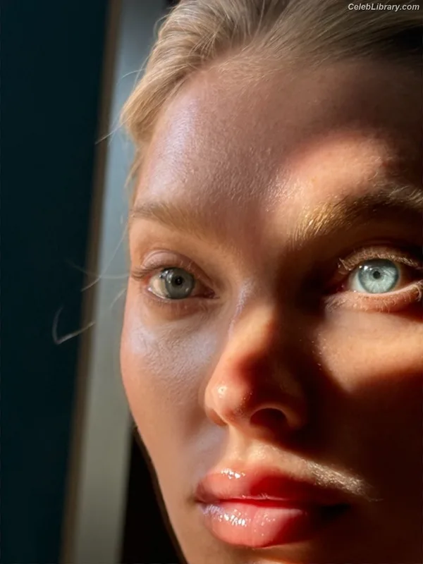 Elsa Hosk photo 22 of 1572