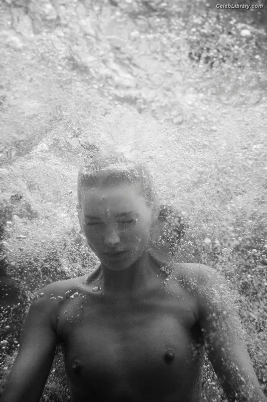 Elsa Hosk photo 3 of 1572