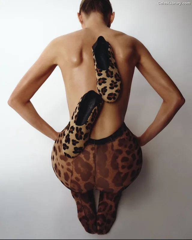 Elsa Hosk photo 15 of 1572