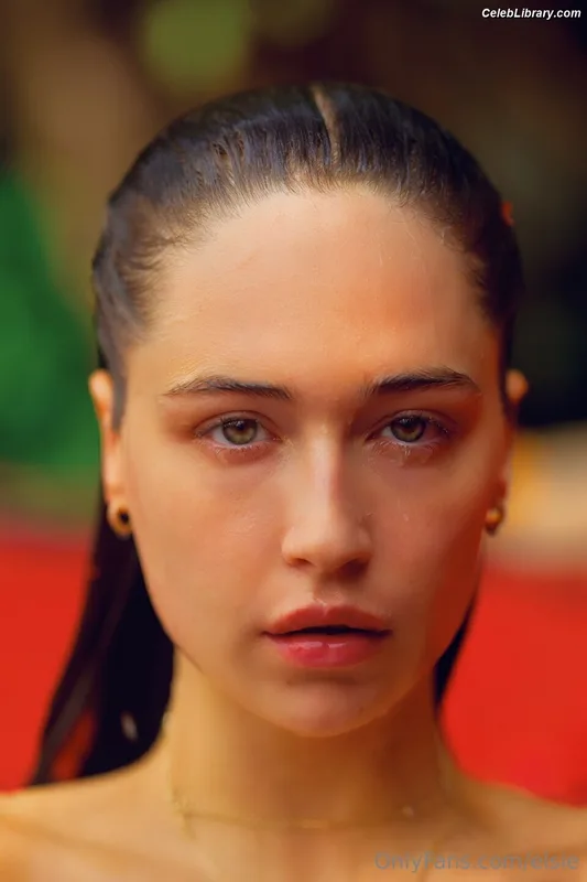 Elsie Hewitt photo 13 of 893